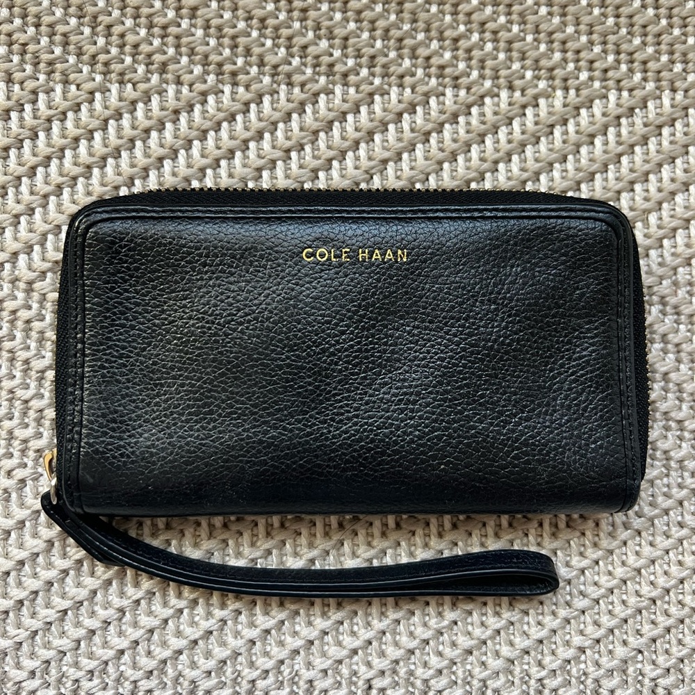 Cole Haan Black Leather Wristlet Wallet
